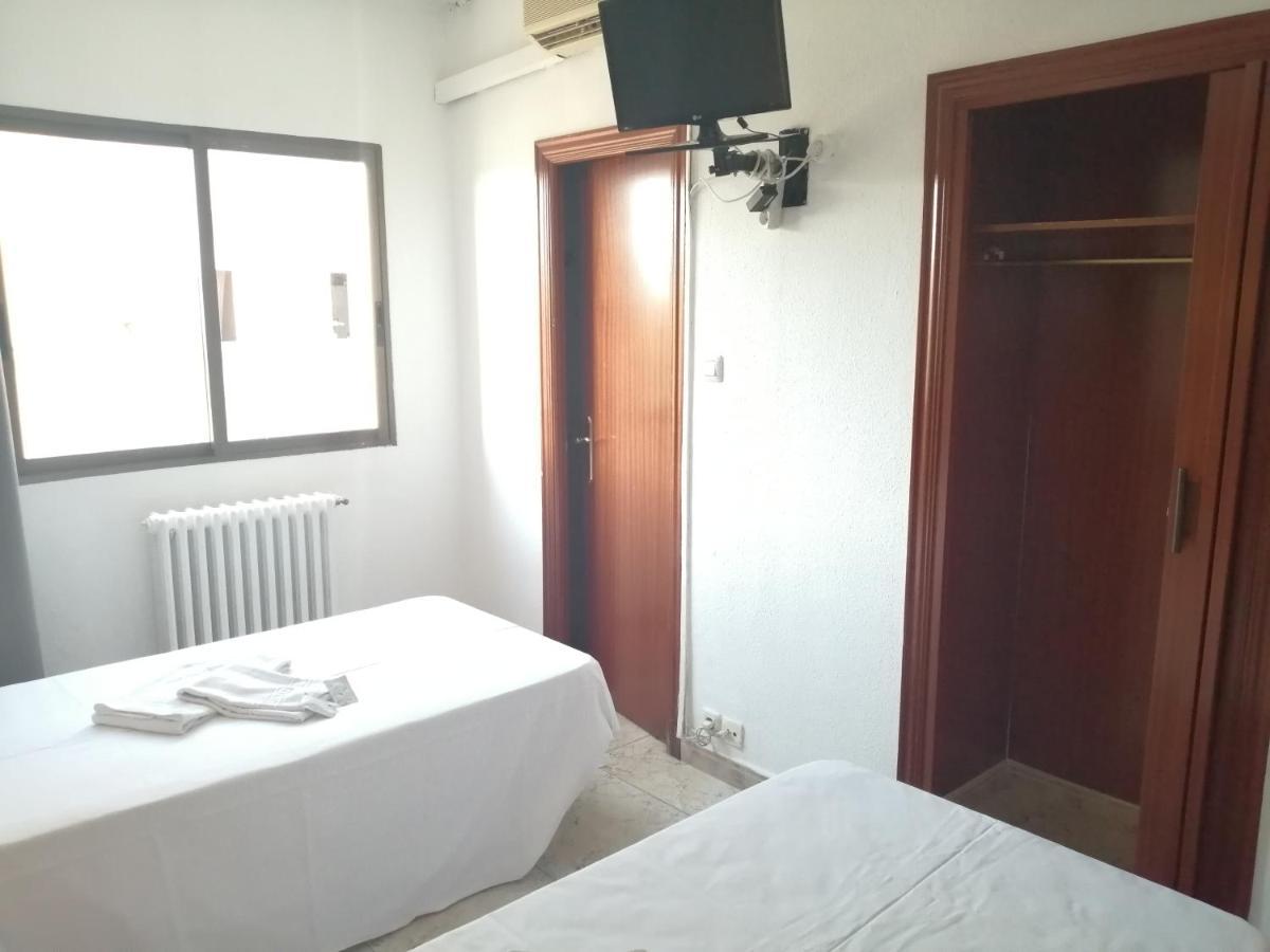 Hostal Jaime I Huesca Eksteriør bilde